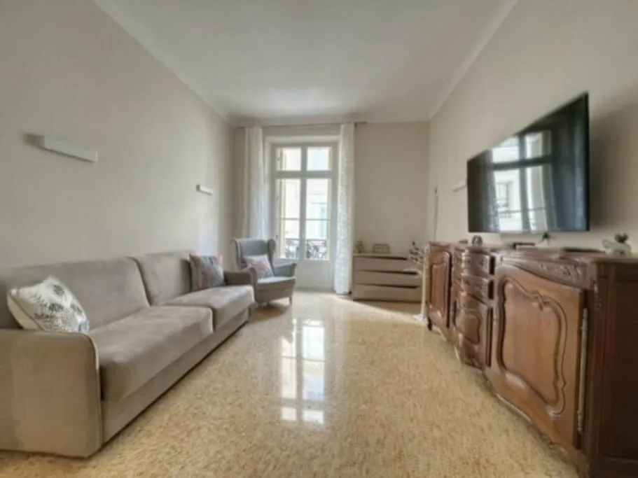 اتصالات Appartement Central Rue Hoche 